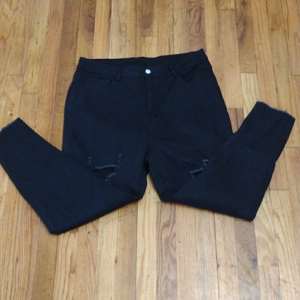 💙2/$20💙 Shein Curve Women's Black Distressed Denim Jeans sz 3XL